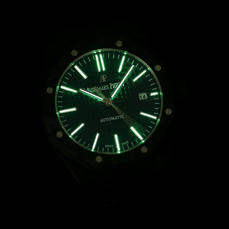 INA AP Royal Oak Comfort and Practicality in Luxury Timepieces-6