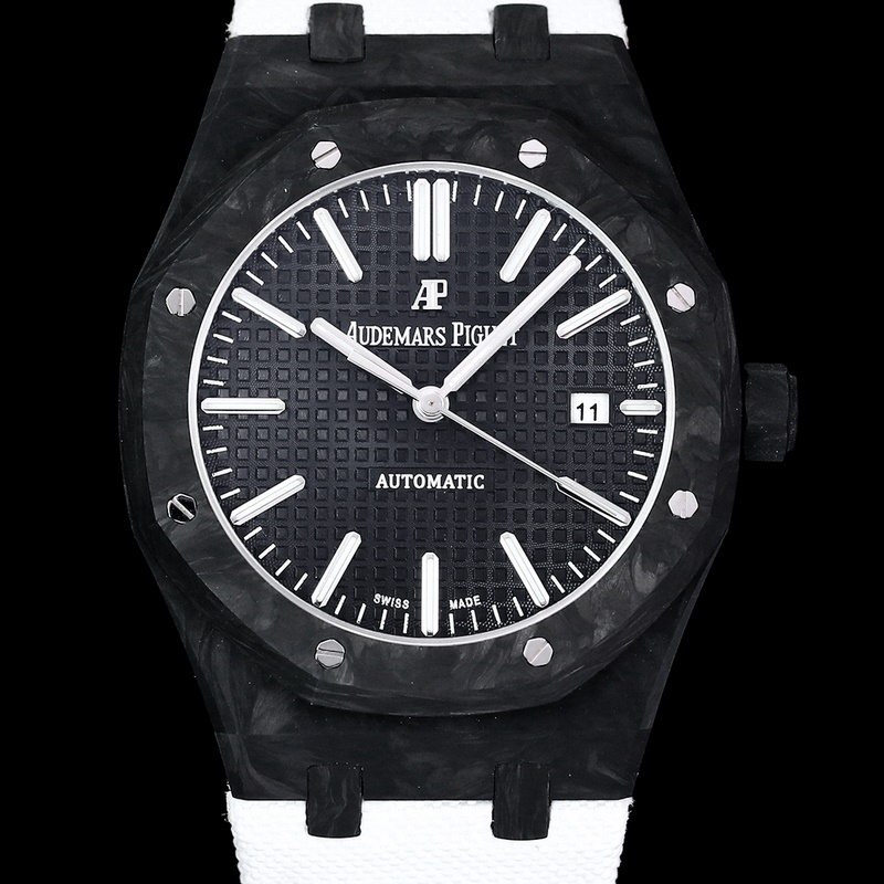 INA AP Royal Oak Emphasizing Comfort and Practicality in High-End Replica Watch-2