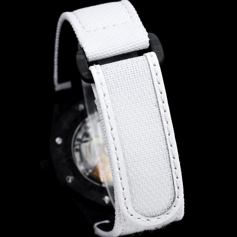 INA AP Royal Oak Emphasizing Comfort and Practicality in High-End Replica Watch-8