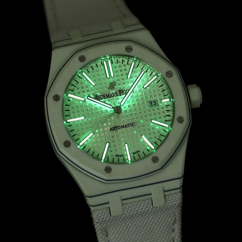 INA AP Royal Oak Comfort&Practicality in Luxury Replica Watch-6