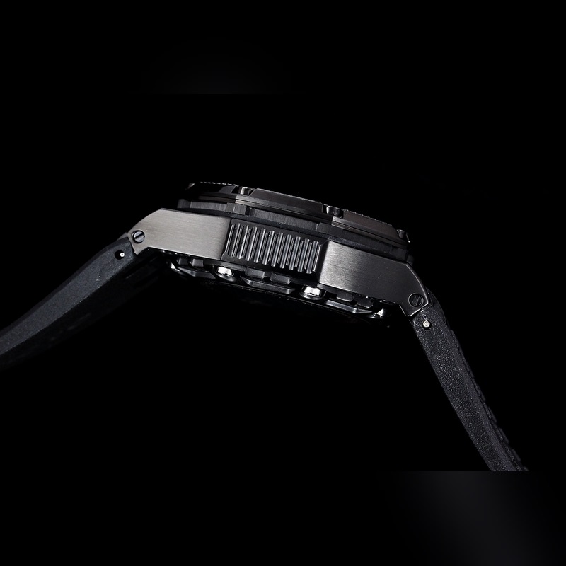 Audemars Piguet Royal Oak Offshore Survivor Limited Edition 1000 Pieces-5