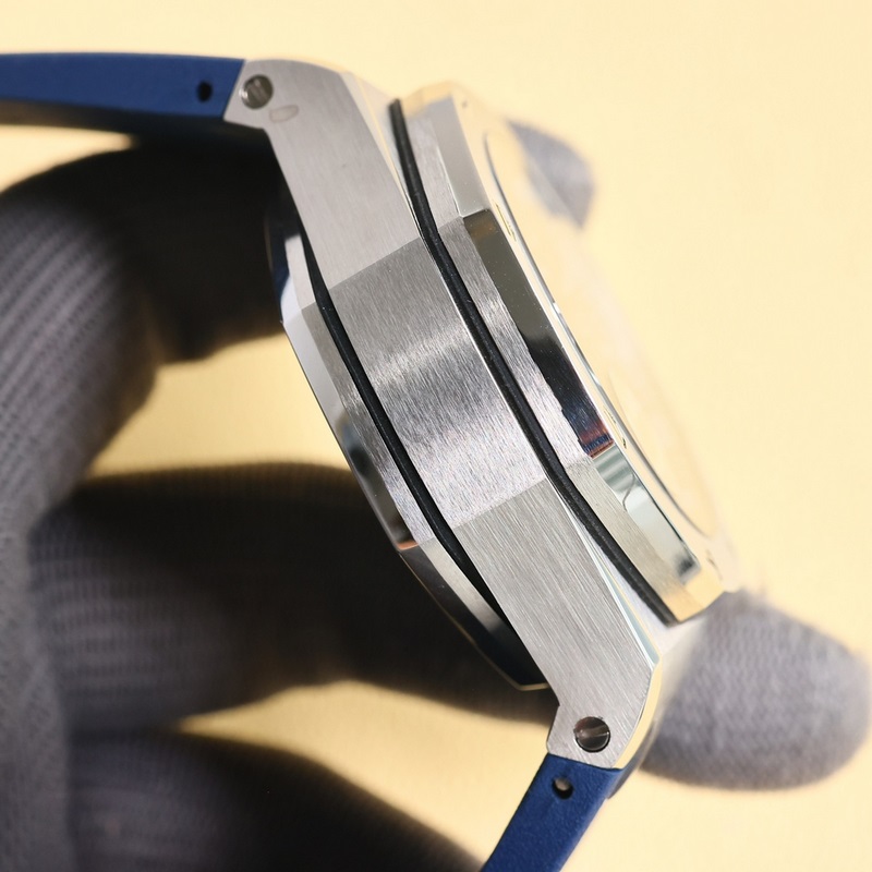 Audemars Piguet Royal Oak Offshore Ceramic Bezel Model-5