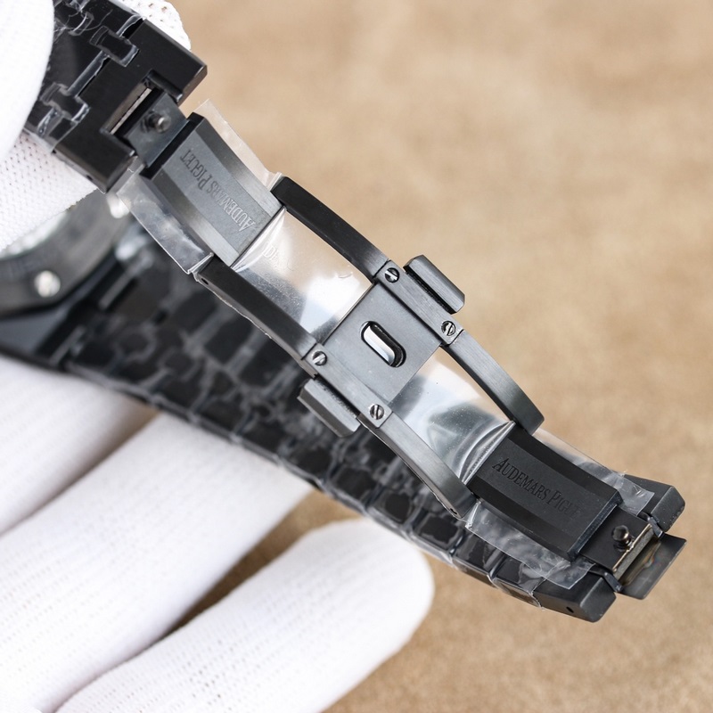 Audemars Piguet Royal Oak 26574ST 41mm Men's Replica Watch Perfect Quality Experience-4