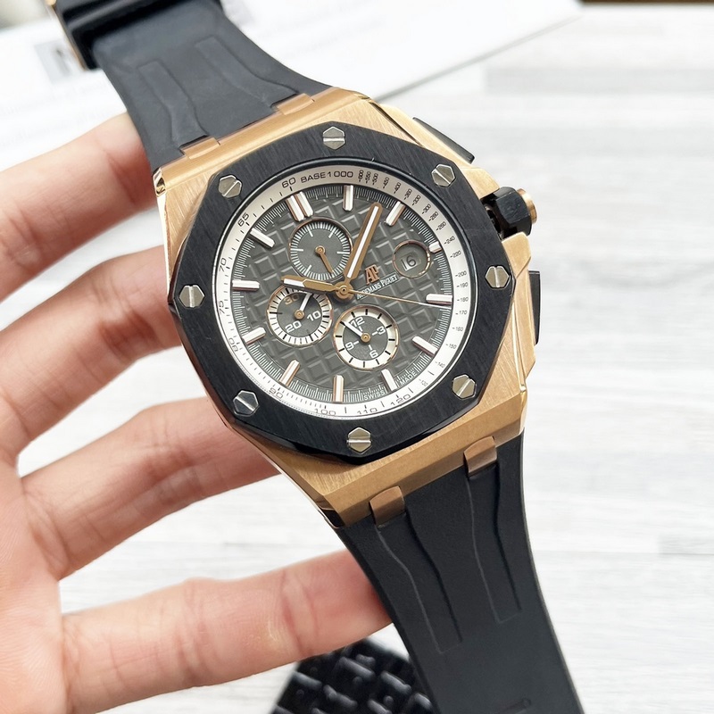 AP Royal Oak High-End Replica Watch with Superior Craftsmanship-3