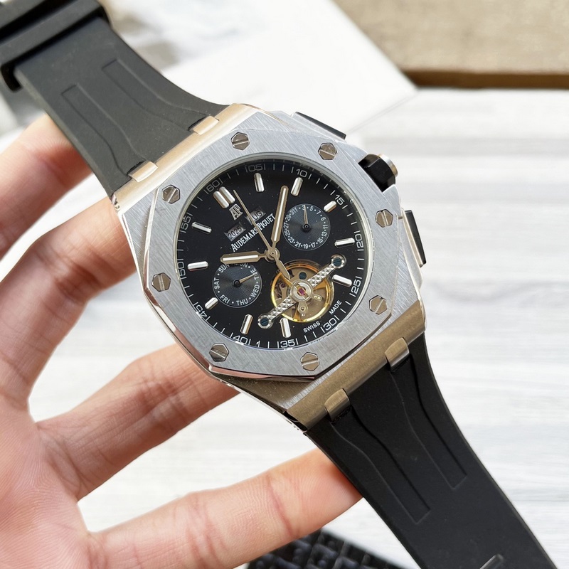 AP Royal Oak Luxury Replica Watch with Exquisite Craftsmanship-3