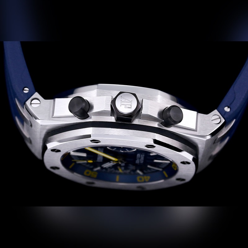 Audemars Piguet Royal Oak Series V2 Active Headpiece with Bi-Directional Movement-4