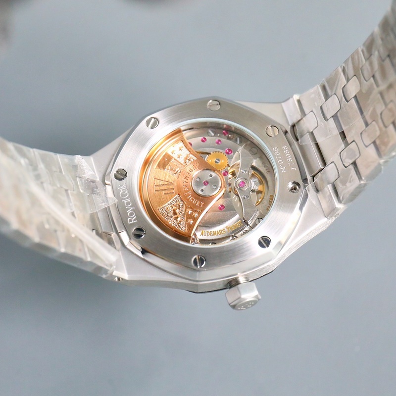 Audemars Piguet Royal Oak 15550ST 15451ST Unveiled Exquisite Timepiece-7