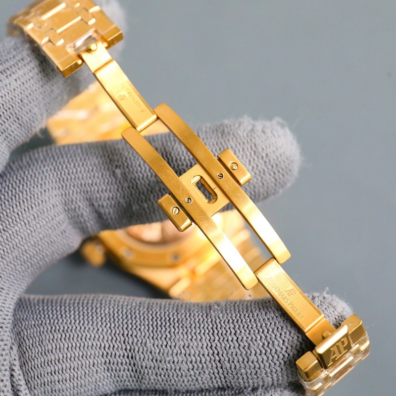 Audemars Piguet Royal Oak 15550ST&15451ST Exquisite Timepieces-8