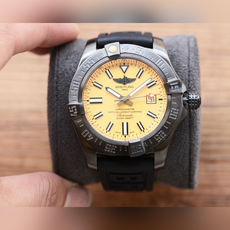 Breitling Avenger Series Automatic 43mm Men's Replica Watch-3