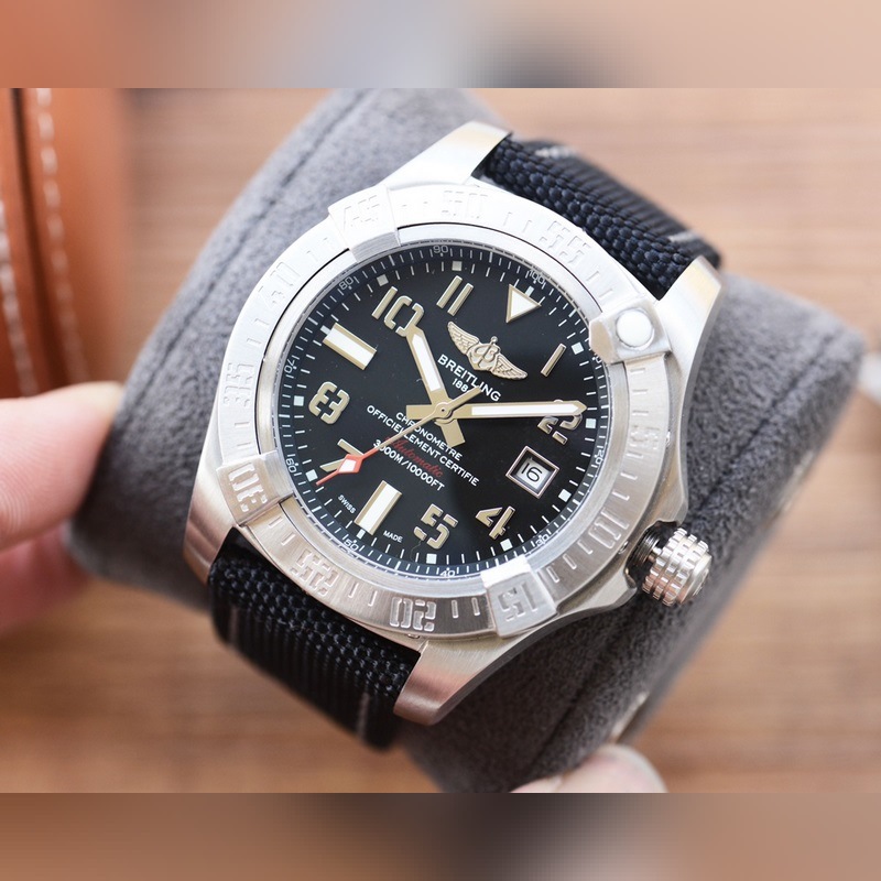 Breitling Avenger Automatic Replica Watch 43mm Quality Timepiece-5
