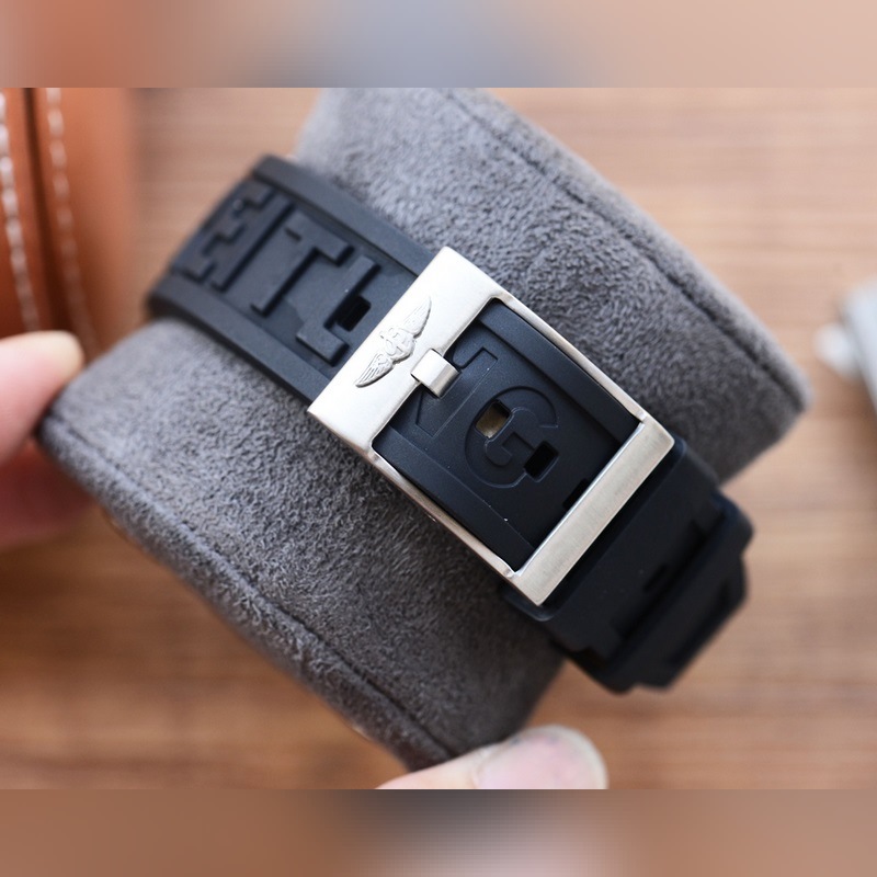 Breitling Avenger Automatic Replica Watch 43mm Quality Timepiece-7