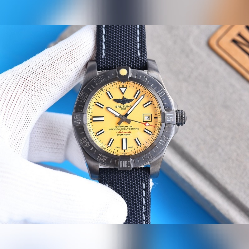 Breitling Avenger Automatic 43mm Quality Timepiece-5