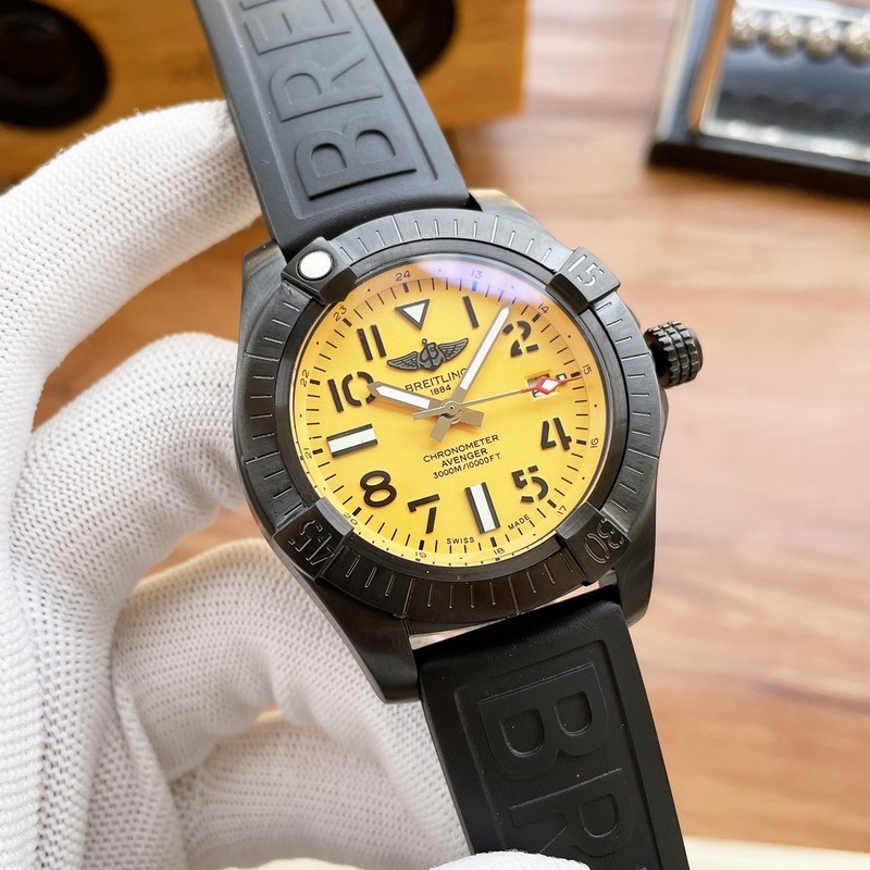 Breitling Avenger Series Automatic 43mm Replica Watch Precision Timepiece-4