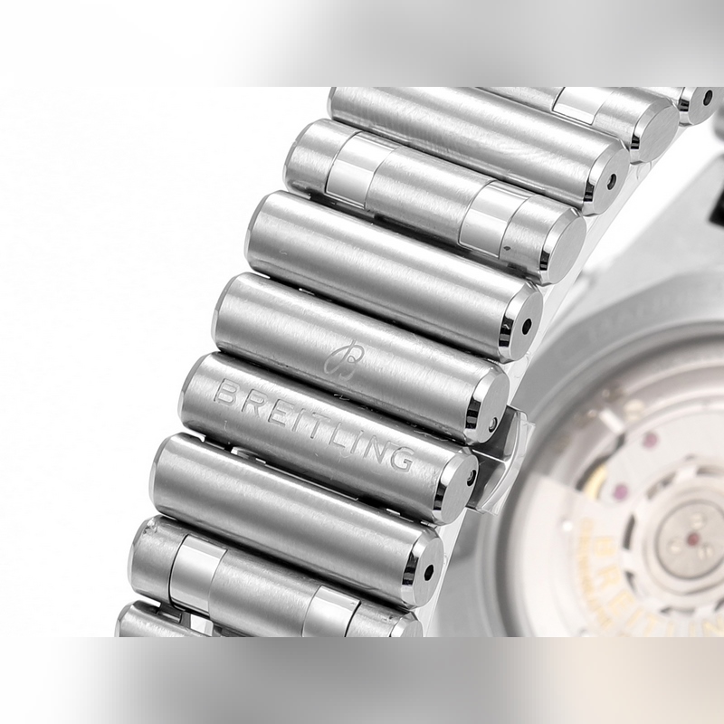 Breitling BLS Super Chronomat 44mm Exclusive Ceramic Technology Innovative Design-8