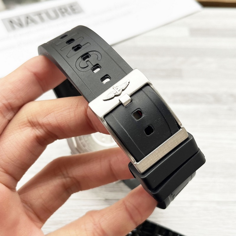 Breitling Superocean Series 44mm 316 Stainless Steel Authentic Timepiece-8