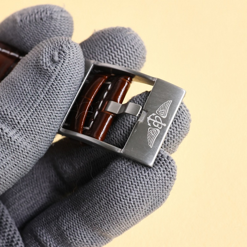 Avenger B01 Chronograph Premium Replica of Bell&Ross-7