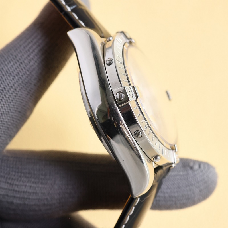 New Avenger B01 Chronograph Replica Watch Premium Replica of Breitling-5