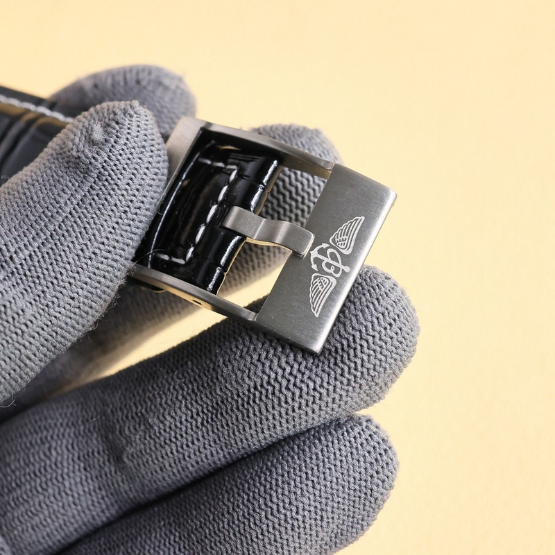 New Avenger B01 Chronograph Replica Watch Premium Replica of Breitling-6