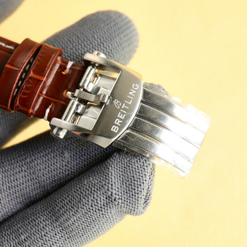 Breitling Navitimer 70th Anniversary Bold New Aviation Chronograph-6