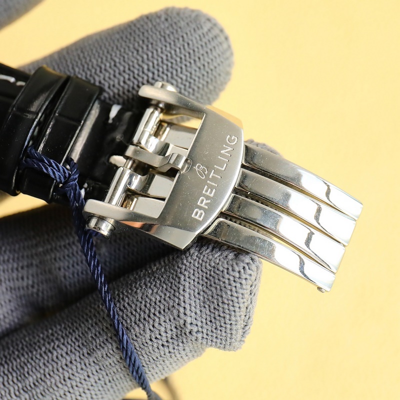 Breitling Navitimer 70th Anniversary Bold Colors and Timeless Quality-5