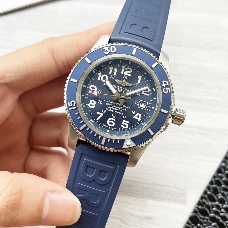 Breitling Superocean Series 44mm 316 Stainless Steel Authentic-3