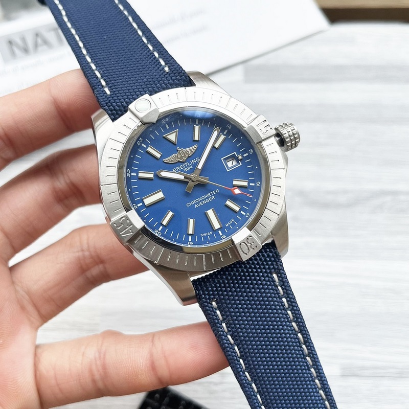 Breitling Superocean Series 44mm 316 Stainless Steel Authentic-4