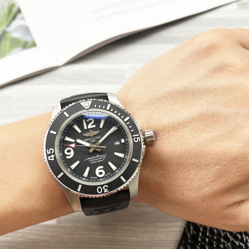 Breitling Superocean Series 44mm 316 Stainless Steel Authentic-4