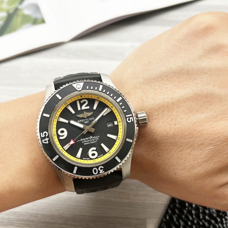 Breitling Superocean Series 44mm 316 Stainless Steel Authentic-5