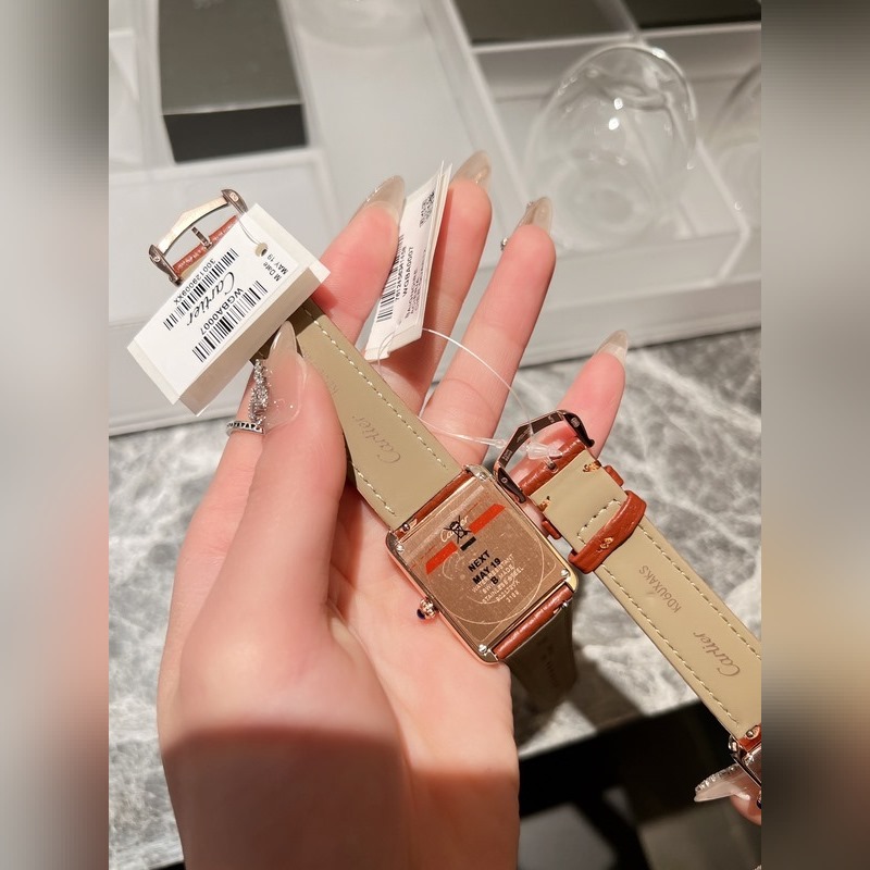 Cartier Tank Collection WristReplica Watch Premium Quality and Specifications-5