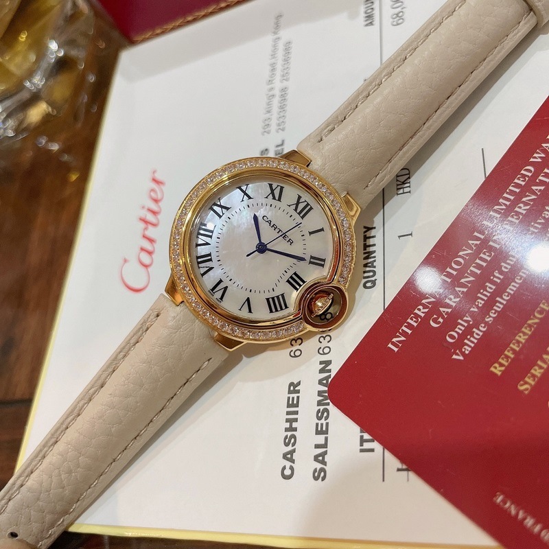 Cartier Ballon Bleu 33mm Replica Watch Elegant Swiss Timepiece-3