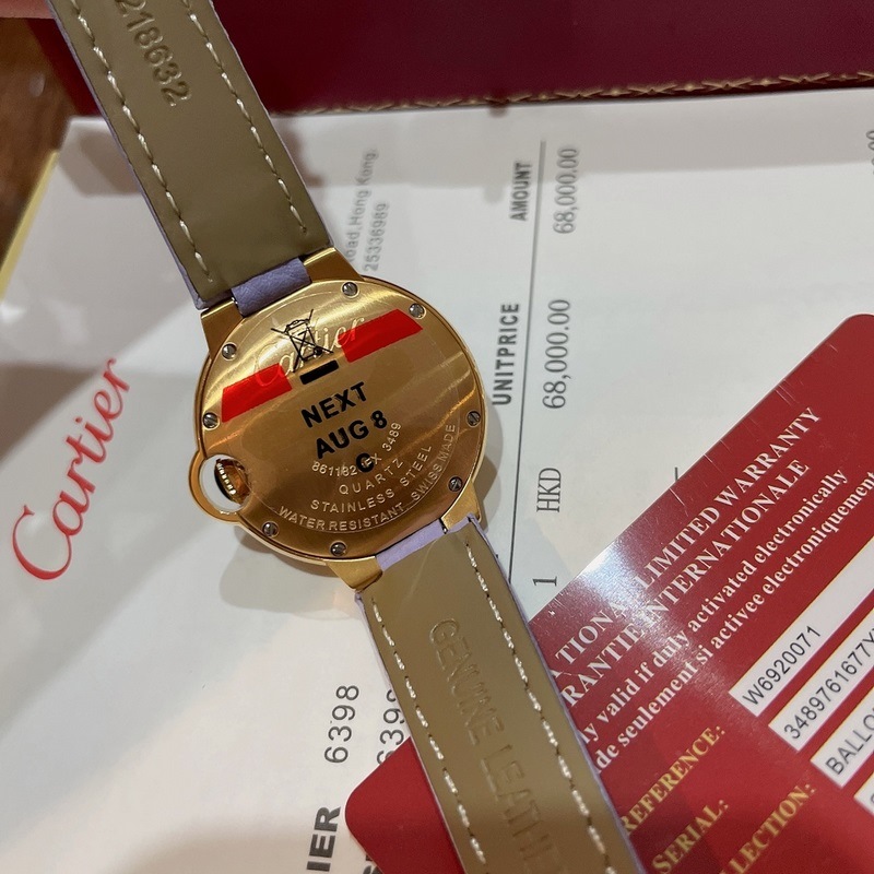 Cartier Ballon Bleu 33mm Replica Watch Luxury Timepiece Elegant Design-3