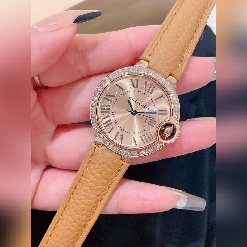 Cartier Ballon Bleu 33mm Quartz Replica Watch Fisheye Glass Original Buckle-2