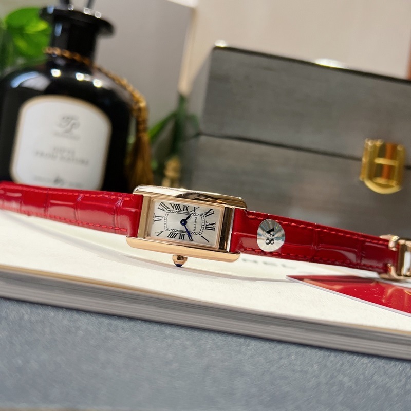 Cartier Tank AmEricaine Small Replica Watch Elegant Swiss Quality Timepiece-6