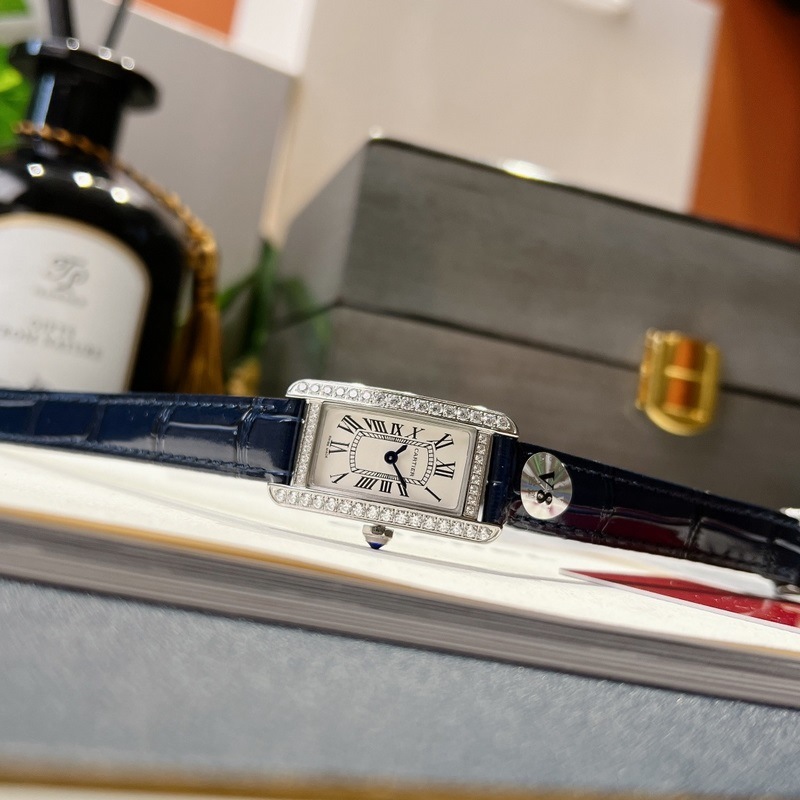 Cartier Tank AmEricaine Small Replica Watch Luxury Timepiece-4