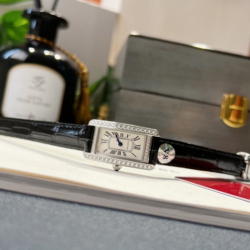 Cartier Tank AmEricaine Small Replica Watch Luxury Timepiece-6
