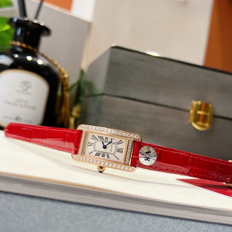 Cartier Tank AmEricaine Small Replica Watch Elegant Design Quality Craftsmanship-5