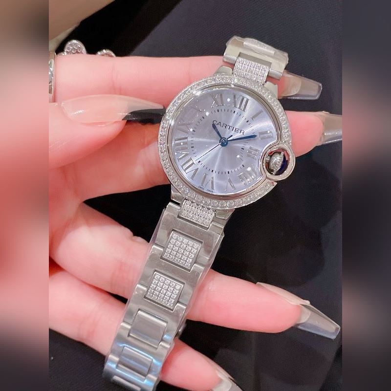 Cartier Ballon Bleu 33mm Quartz Replica Watch Sapphire Crystal Original Satin Buckle-2