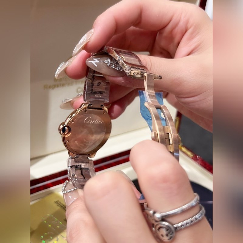 Cartier Ballon Bleu Diamond Mother-of-Pearl Swiss Quartz 36mm-8