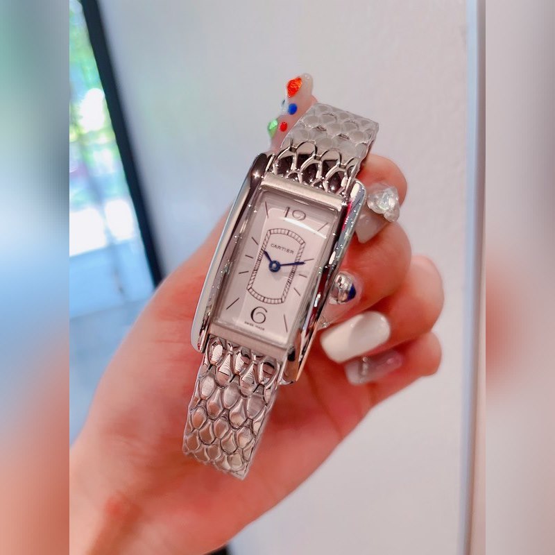 Cartier Tank AmEricaine Small Replica Watch Elegant Design Quality Craftsmanship-3