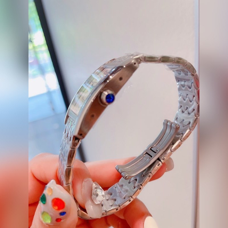 Cartier Tank AmEricaine Small Replica Watch Elegant Design Quality Craftsmanship-5