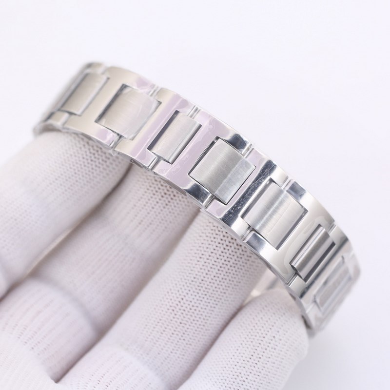 Cartier Ballon Bleu 36mm Luxurious Timepiece with Elegant Design-5