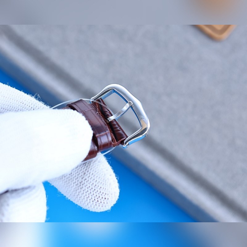 New Cartier Santos-Dumont Replica Watch Exquisite Design and Features-8