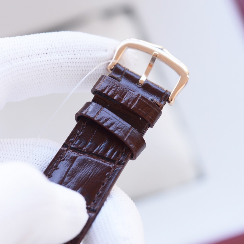 Cartier Santos-Dumont Replica Watch Elegant Timepiece with Quality Craftsmanship-8