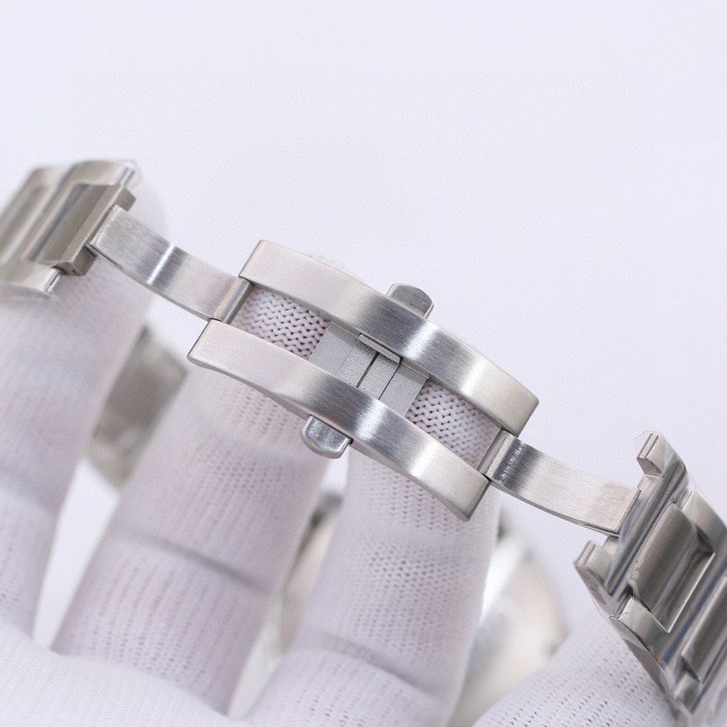 Cartier Ballon Bleu Men's Replica Watch Series Peak Quality&Core Features-7