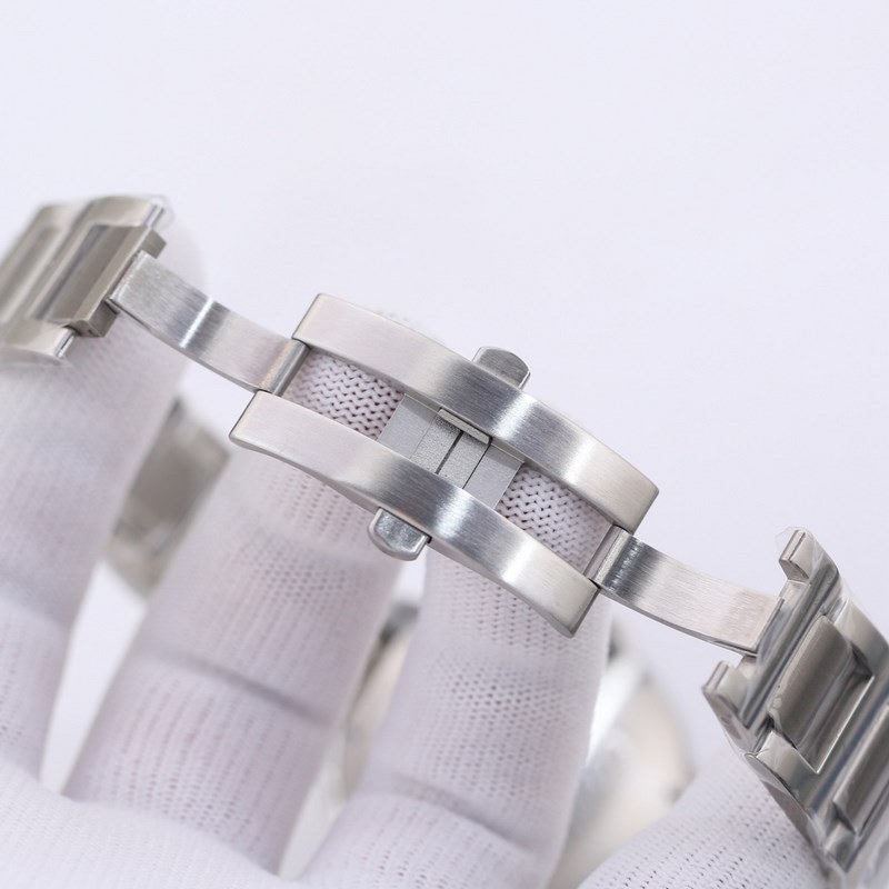 Cartier Ballon Bleu Men's Replica Watch Series Premium Craftsmanship and Features-7