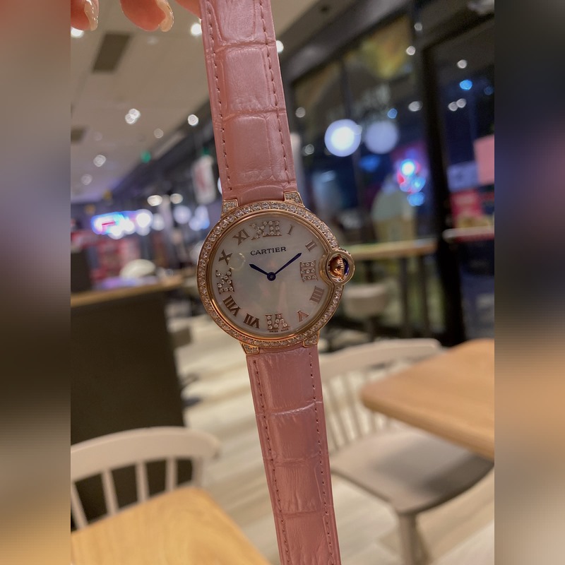 Cartier Ballon Bleu Two-Hand Pearl MOP Dial Luxury Elegant Replica Watch-4