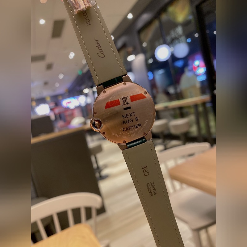 Cartier Ballon Bleu Two-Hand Pearl MOP Dial Luxury Elegant Replica Watch-8