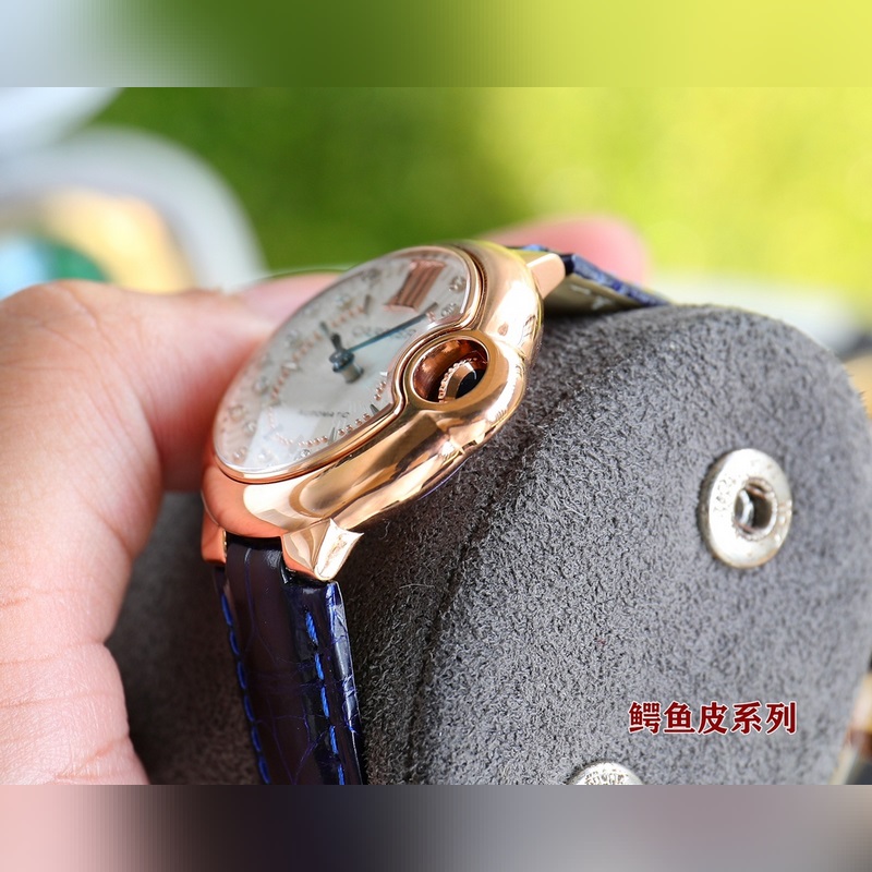 Cartier Ballon Bleu Series 33 36 Genuine Crocodile Leather High-Quality Replica Watch-5