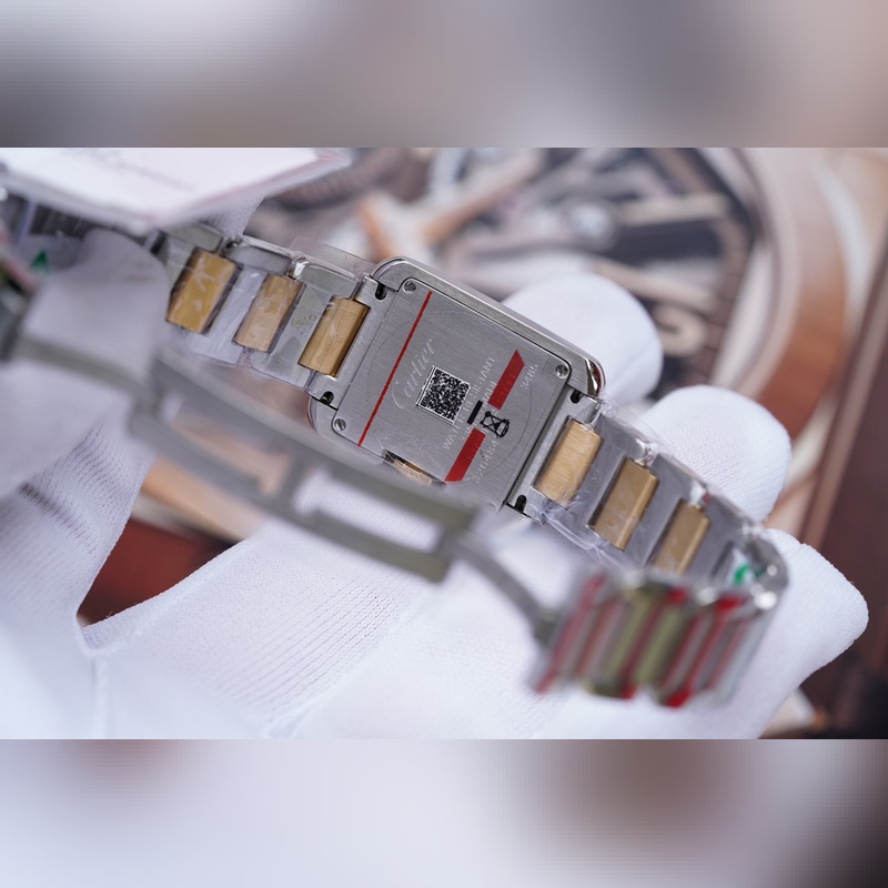 Cartier Tank Anglaise 18K Gold Replica Watch 5-Year Warranty-6