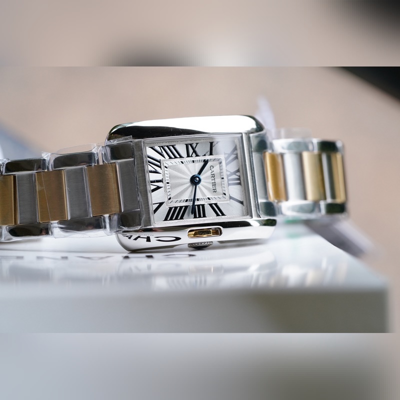 Cartier Tank Anglaise 18K Gold Classic Replica Watch 5 Year Warranty-4